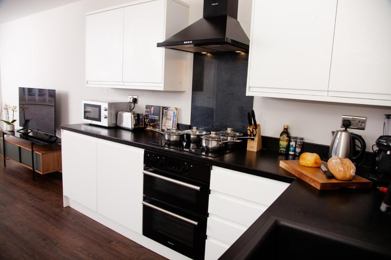 High Life Serviced Apartments - Old Town Swindon Exterior photo