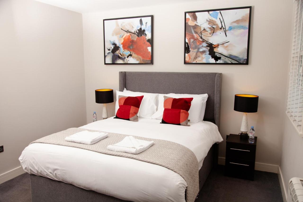 High Life Serviced Apartments - Old Town Swindon Exterior photo