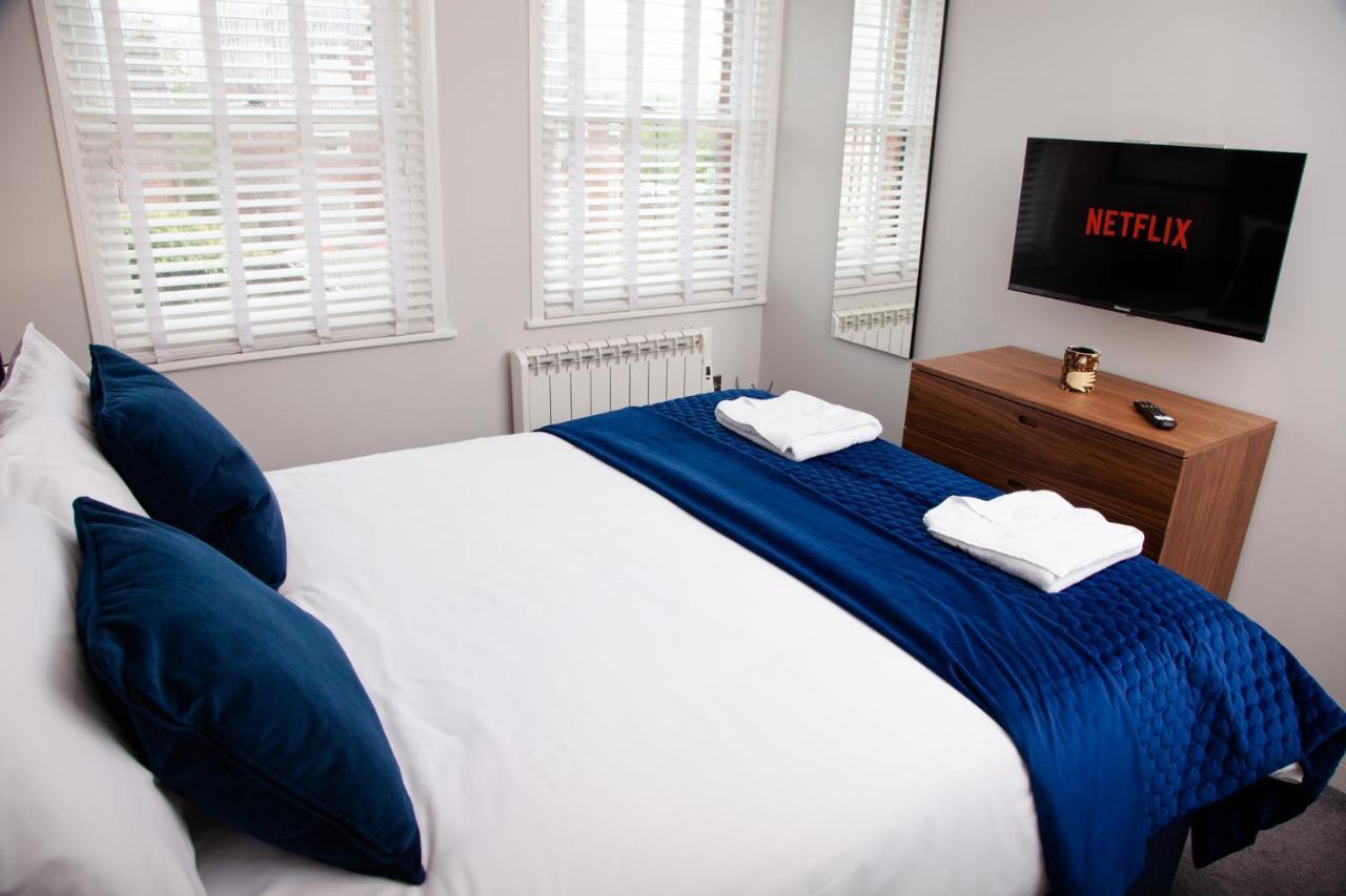 High Life Serviced Apartments - Old Town Swindon Exterior photo